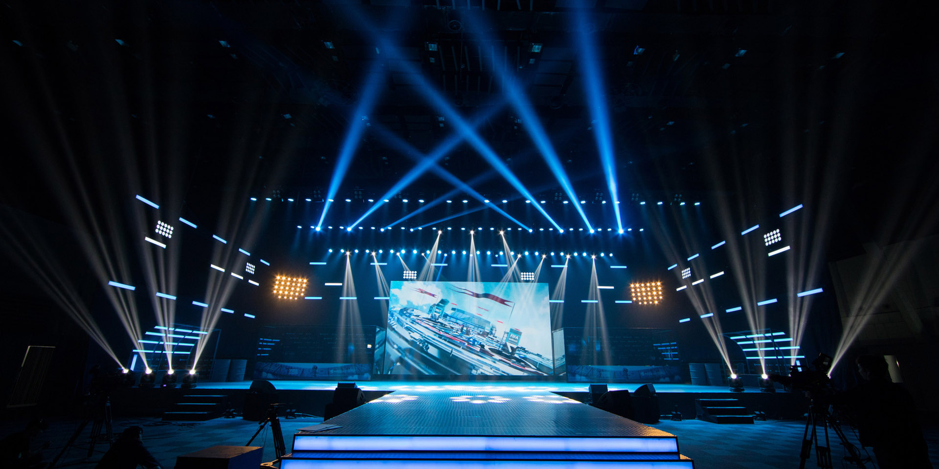 精诚合作，服务至上